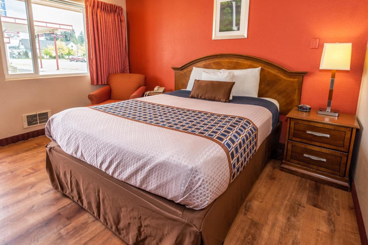 Flagstone Motel Port Angeles Room photo