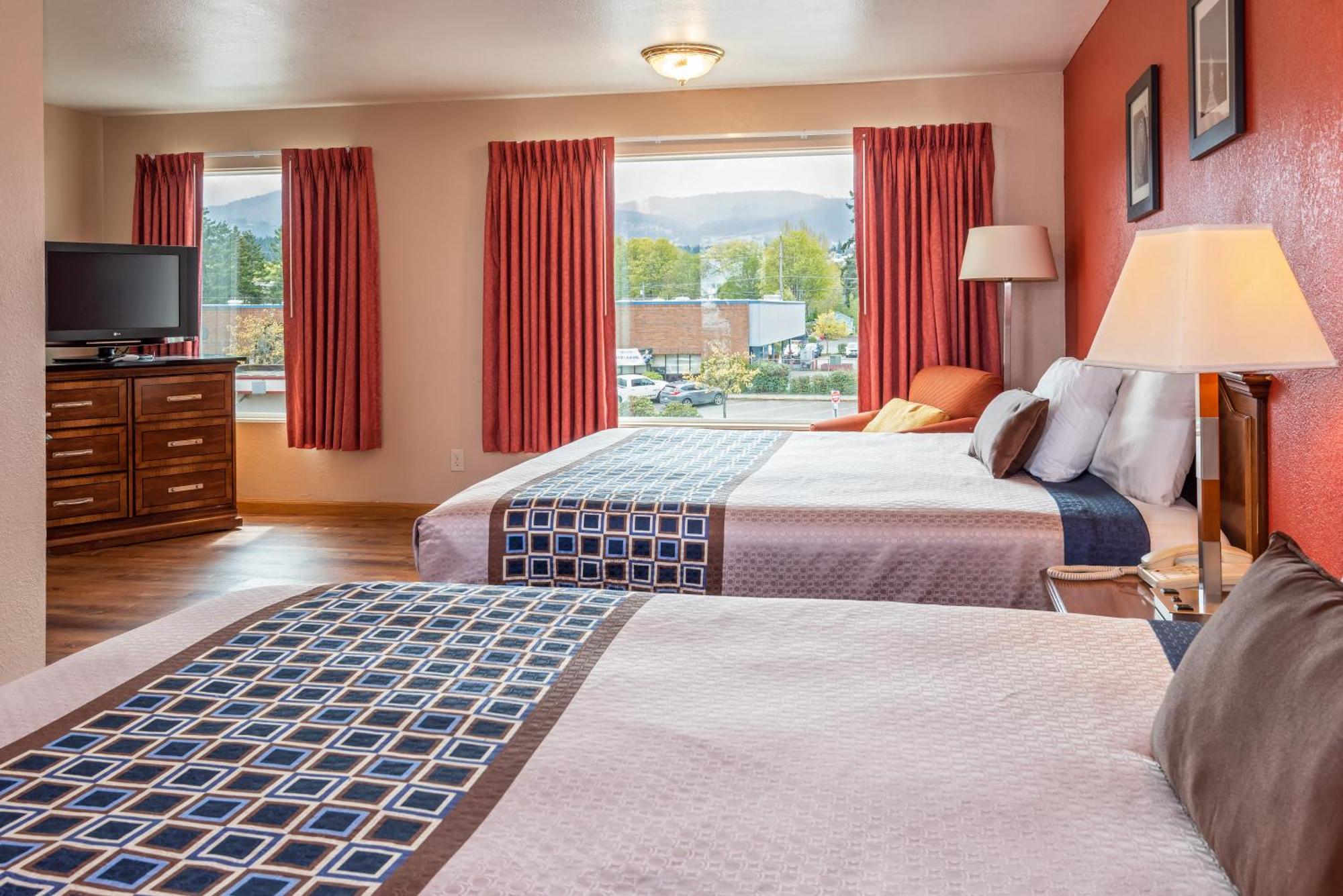 Flagstone Motel Port Angeles Room photo